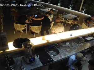 Alaaddin Çağlıköse’ye bıçaklı saldırı anı kamerada