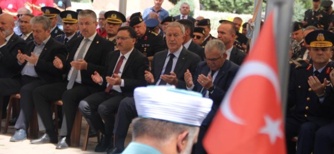Akar: "O gece her Türk'ün asker doğduğunu tüm dünyaya gösterdik"