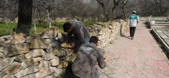 Melikgazi'de mezarlıklar bayrama hazır