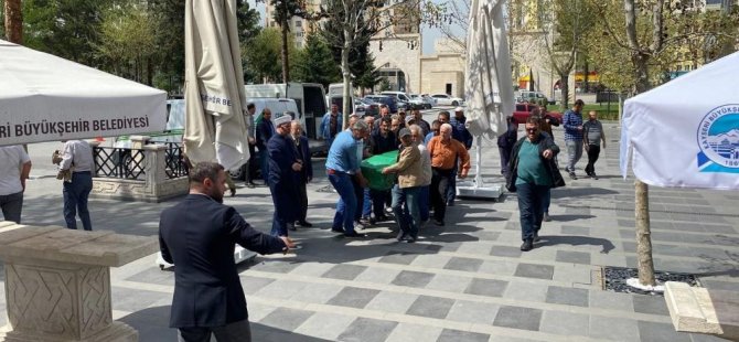 Akrep yedikten sonra hayatını kaybeden adam toprağa verildi