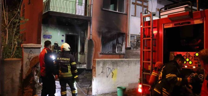 Kayseri’de müstakil evde yangın: 1 kişi dumandan etkilendi