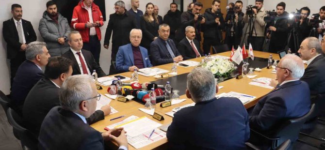 Vali Çiçek,2025 yılında yapılacak işleri ele alacağız