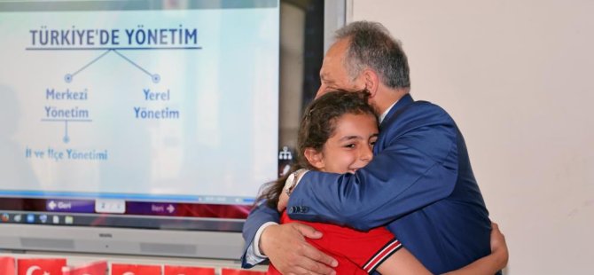 Özsoy:"12 yıldır iktidar olan hükümet ilçeleri kaderine terk etti"