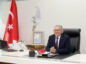 İdris Naim Şahin AK Parti'den istifa etti