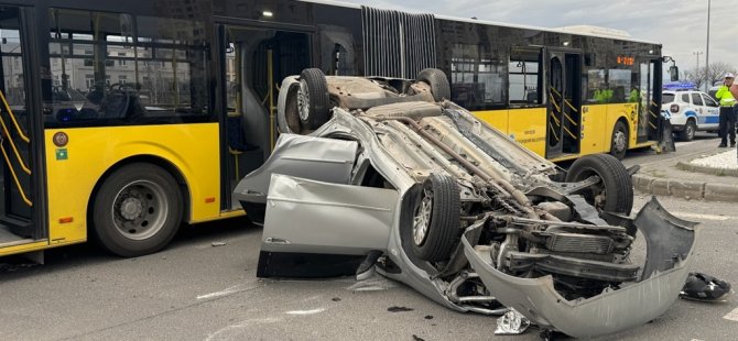 Kayseri'de özel halk otobüsü ile otomobil çarpıştı: 9 yaralı