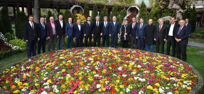 Büyükkılıç, yatırımdan yatırıma, hizmetten hizmete koştuklarını belirtti