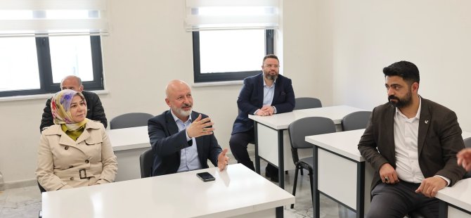 CHP VE YENİDEN REFAH MECLİS ÜYELERİ'DEN ÇOLAKBAYRAKDAR'A TEŞEKKÜR