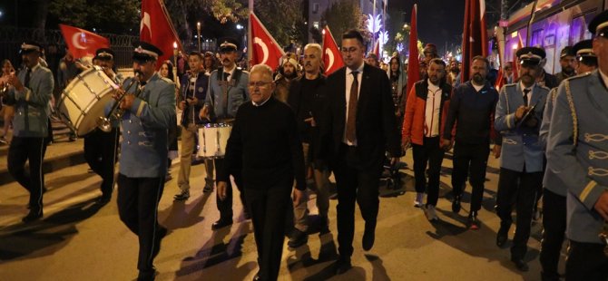 Kayseri'de 'Fener Alayı' düzenlendi