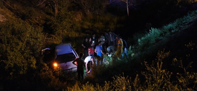 Yahyalı'da otomobil, dere yatağına düştü; 5 yaralı