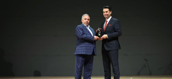 BAŞKAN YALÇIN’A TURİZME KATKI ONUR ÖDÜLÜ