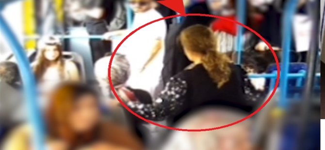 Otobüste düşürülen altın kolyeyi aldı