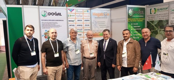 BAŞKAN BAĞLAMIŞ ÖNCÜLÜĞÜNDEKİ HEYET AMSTERDAM FUARINDA