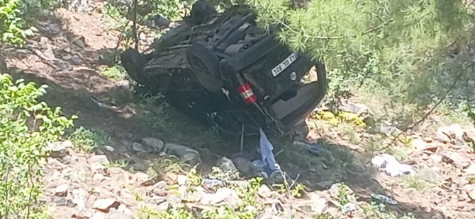 Kayseri'de hafif ticari araç, şarampole devrildi: 5 yaralı