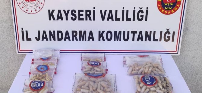Kayseri’de, İranlı 3 şüphelinin midesinden 6,7 kilo uyuşturucu çıktı