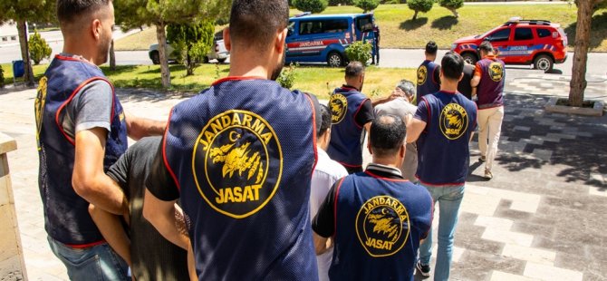 Battaniyeye sarılı toprağa gömülü cesed bulundu