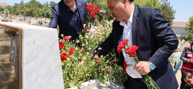 Kayseri protokolünden 15 Temmuz şehitlerinin ailelerine ziyaret