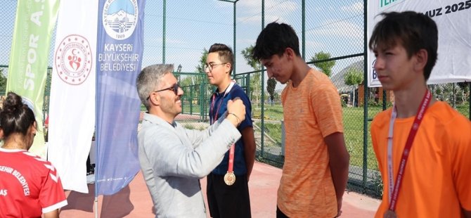 Kayseri’de 15 Temmuz’a özel tenis turnuvası