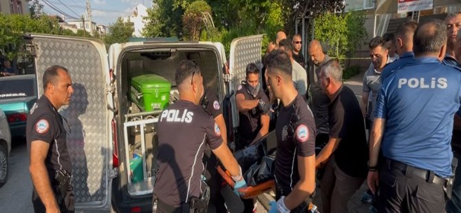 Husumetli komşusunu camide namaz kılarken bıçakla öldürdü