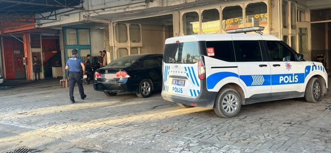 Oto tamirci kalfası, oynadığı tabancanın ateş almasıyla çırağını yaraladı