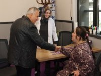 “Memduh Başkan Geldi, Başarı Destanı. Her Gelen, Kayseri’de Üstüne Bir Şey Koyuyor”