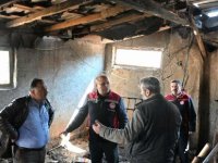 Tarım İl Müdürü Saklav’dan hayvanları yangında telef olan besiciye ziyaret