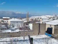 Kırsal mahallelere nisan ayında kar yağdı