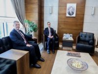 Akay, Sanayi ve Teknoloji Bakanı Mehmet Fatih Kacır'ı makamında ziyaret etti.