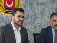 OKANDAN: “RABBİM MİLLETİN BAĞRINI DAĞLAYAN ACILARI YAŞATMASIN”