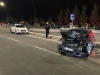 KOCASİNAN BULVARINDA KAZA: 1 YARALI