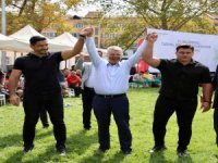 Hüseyin Akay: Tebrikler Rıza Kayaalp!