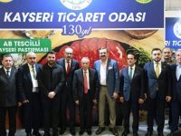 Kayseri pastırmasının Avrupa zaferi YÖREX’te plaketle taçlandı 