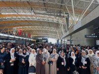POSTALLI TURİZM İLK HAC KAFİLESİNİ DUALARLA UĞURLADI