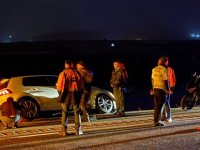 İki Otomobil Çarpıştı; Anne ile Oğlu Yaralandı