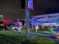 Kayseri’de kamyonla çarpışan otomobil tramvay yoluna girdi: 1 yaralı