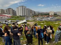 BÜYÜKŞEHİR, 300 FİDANI TOPRAKLA BULUŞTURDU