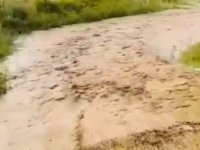 Tomarza’da sağanak yağış etkili oldu