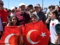ON BİNLERCE KİŞİ ERKİLET MİLLET BAHÇESİ’NE AKIN ETTİ