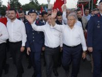Başkan Büyükkılıç: "Bu Millet Esareti Kabul Etmez, Bayrağını Yere Düşürmez"