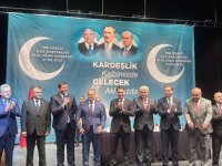 Kayseri’de Yeniden Refah Partisi'nden ayrılan 3 belediye meclis üyesi MHP’ye katıldı