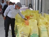 Başkan Çolakbayrakdar, Hububat Eleme ve Paketleme Tesisi’ndeki çiftçilerle bir araya geldi