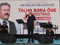 Talha Bora Öge ve Orkestrası İldem Yeşilyurt Parkı’nda sahne aldı
