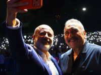 ÇOLAKBAYRAKDAR,ÜMİT BESEN KAYSERİ'Yİ SALLADI