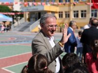 Başkan Özdoğan, "Evlatlarımız derslerine dikkat etsinler"