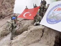 Kayseri komandolarından Erciyes’te zorlu eğitim