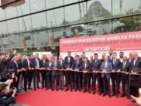 Kayseri’de bu yıl 5’incisi düzenlenen Anadolu Mobilya Fuarı Kapılarını Açtı