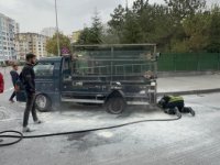 Kayseri’de seyir halindeki kamyonetin tekerleği yandı