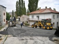 Büyükşehir Sarız ilçesinde yol yenileme ve genişletme çalışması yaptı