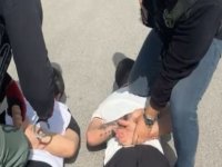 Otomobilde gizlenen 1 kilo uyuşturucu ele geçirildi; 2 gözaltı