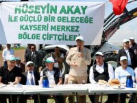 Akay:"çiftçilerimizi, ekimden hasada kadar üretimin her aşamasında yalnız bırakmıyoruz"