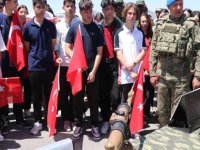Kayseri'de 179 öğrenci, 'Mehmetçikle Bir Gün' projesi kapsamında 'Erciyes 2025 Tatbikatı'nı takip etti